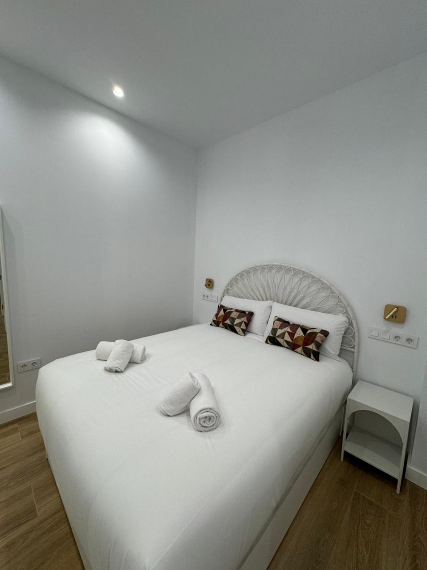 Arroyo 3 Apartments Seville Exterior photo